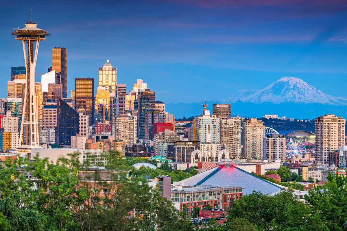 Seattle, Washington skyline with snow-covered mountain in the background